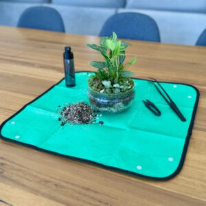 terrarium & plant work mat
